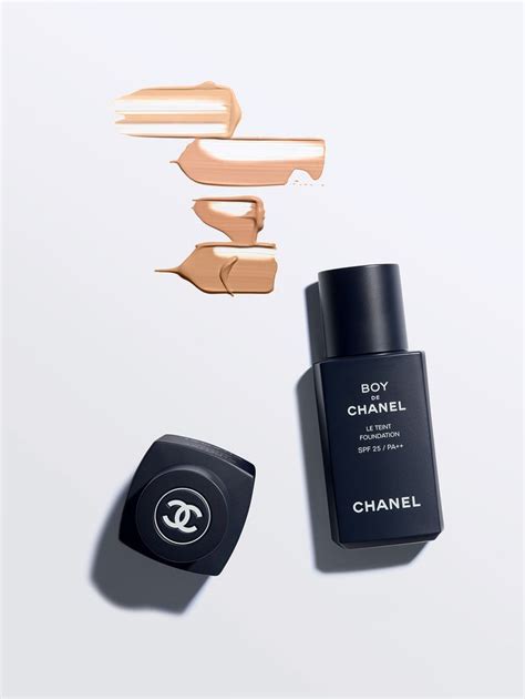 Trucchi Chanel da uomo: arriva la linea Boy 